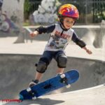 Skate Infantil Juvenil 79cm Unissex Kit Proteção Iniciante Shape Teia - BW014KT - 4