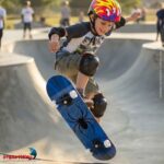 Skate Infantil Juvenil 79cm Unissex Kit Proteção Iniciante Shape Teia - BW014KT - 6